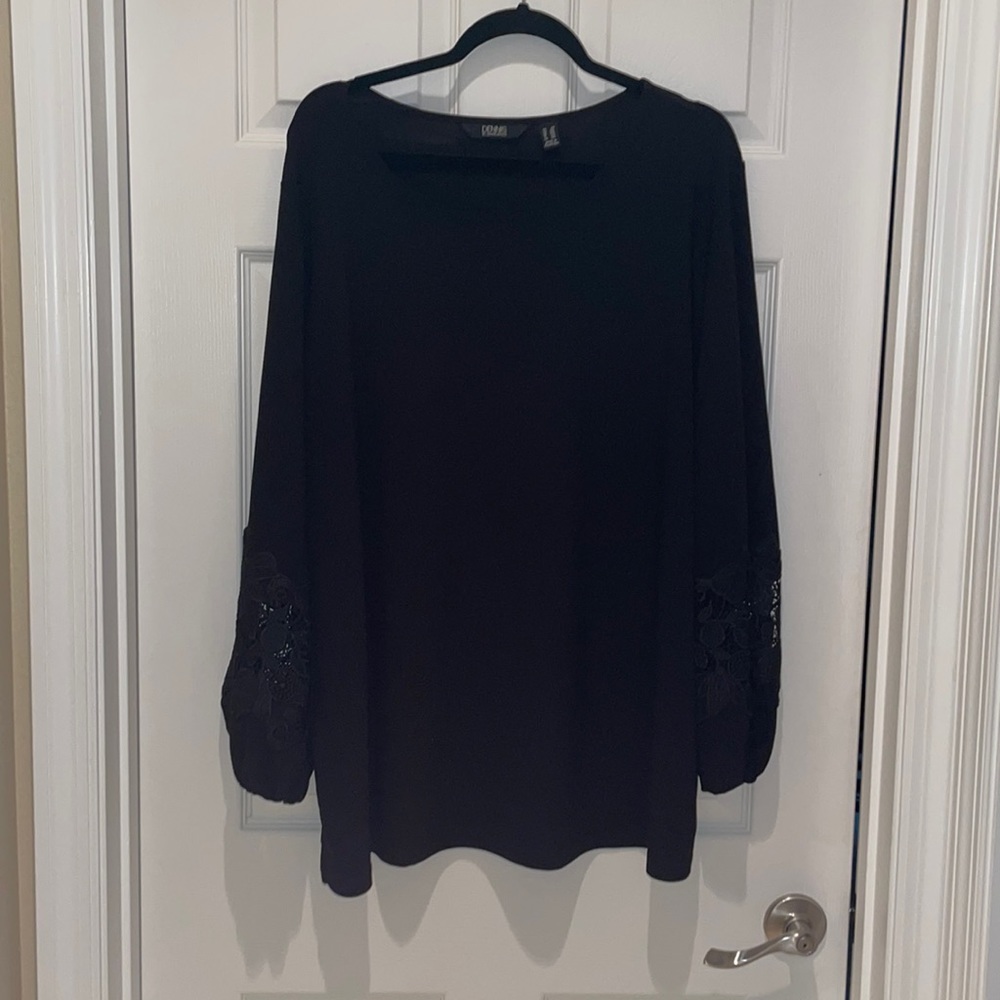 Dennis Basco Caviar Crepe Blouse With Lace Sleeve Detail